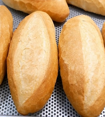 BÁNH MÌ
