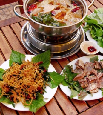 LẨU DÊ QUAY