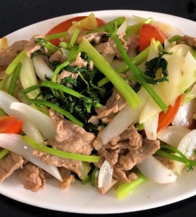 BÒ XÀO HÀNH