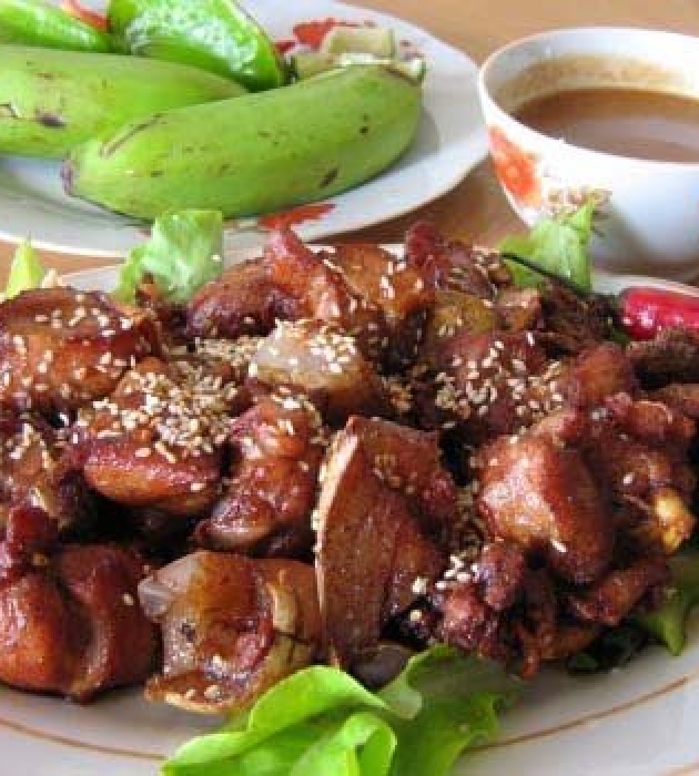 THỊT DÊ NƯỚNG MỌI